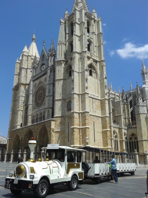 Tren turístico de León