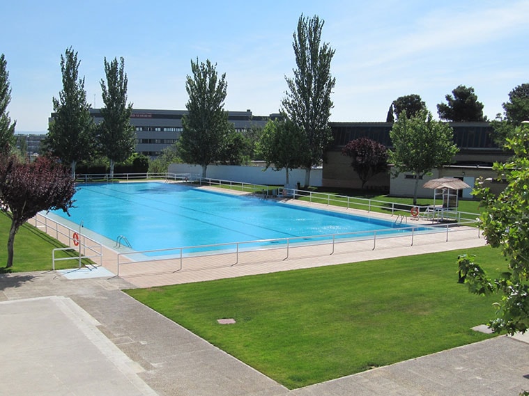 Centro Deportivo Municipal Miralbueno