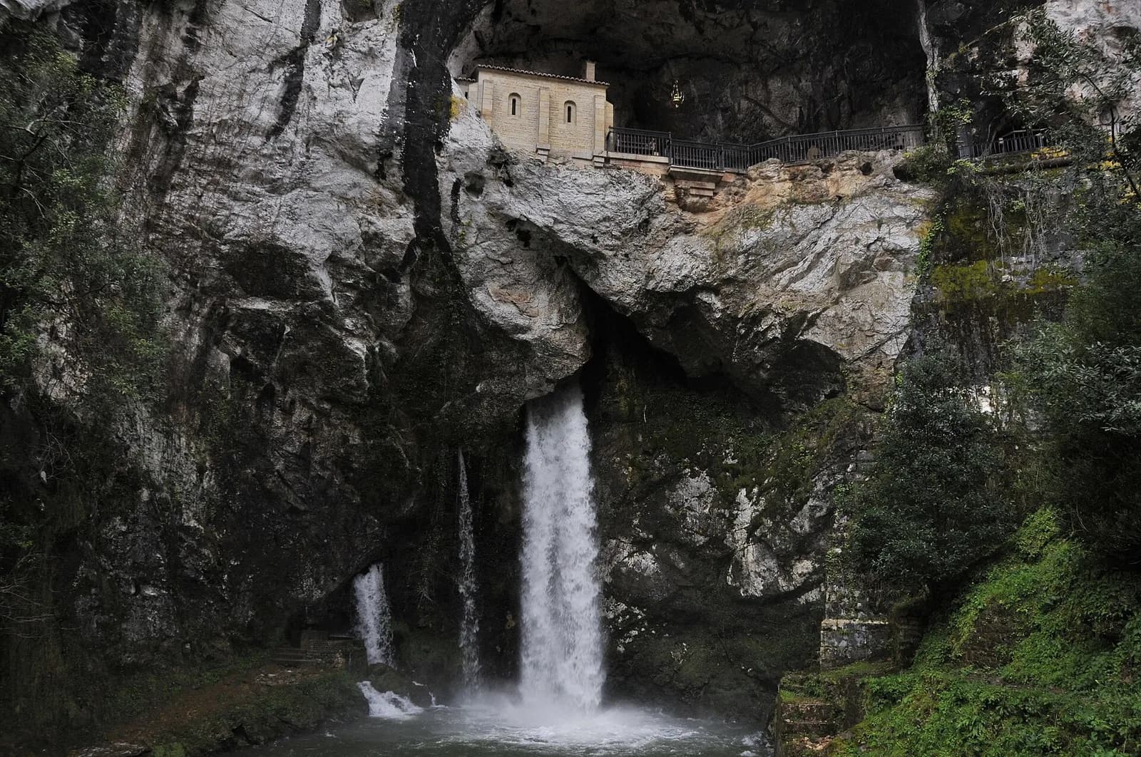 Cueva de Cuadonga