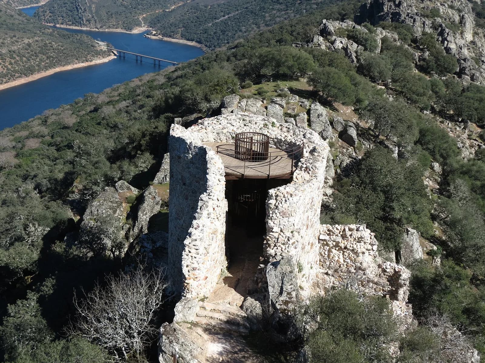 Castillo de Monfragüe